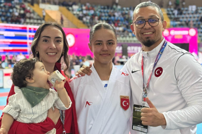 EŞEM SUDE TURAL DÜNYA KARATE GENÇLİK LİGİ  DÜNYA İKİNCİSİ OLDU